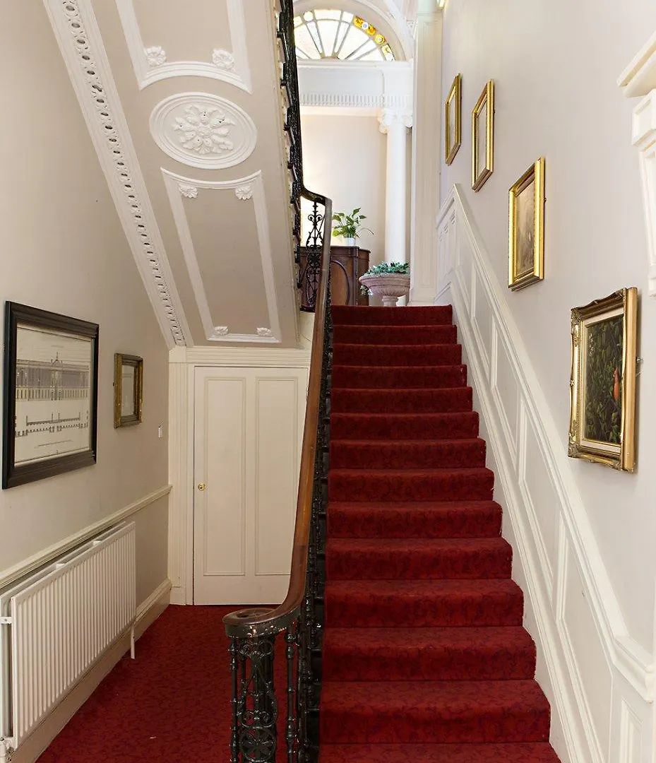 Albany House Otel Dublin 3*,  İrlanda