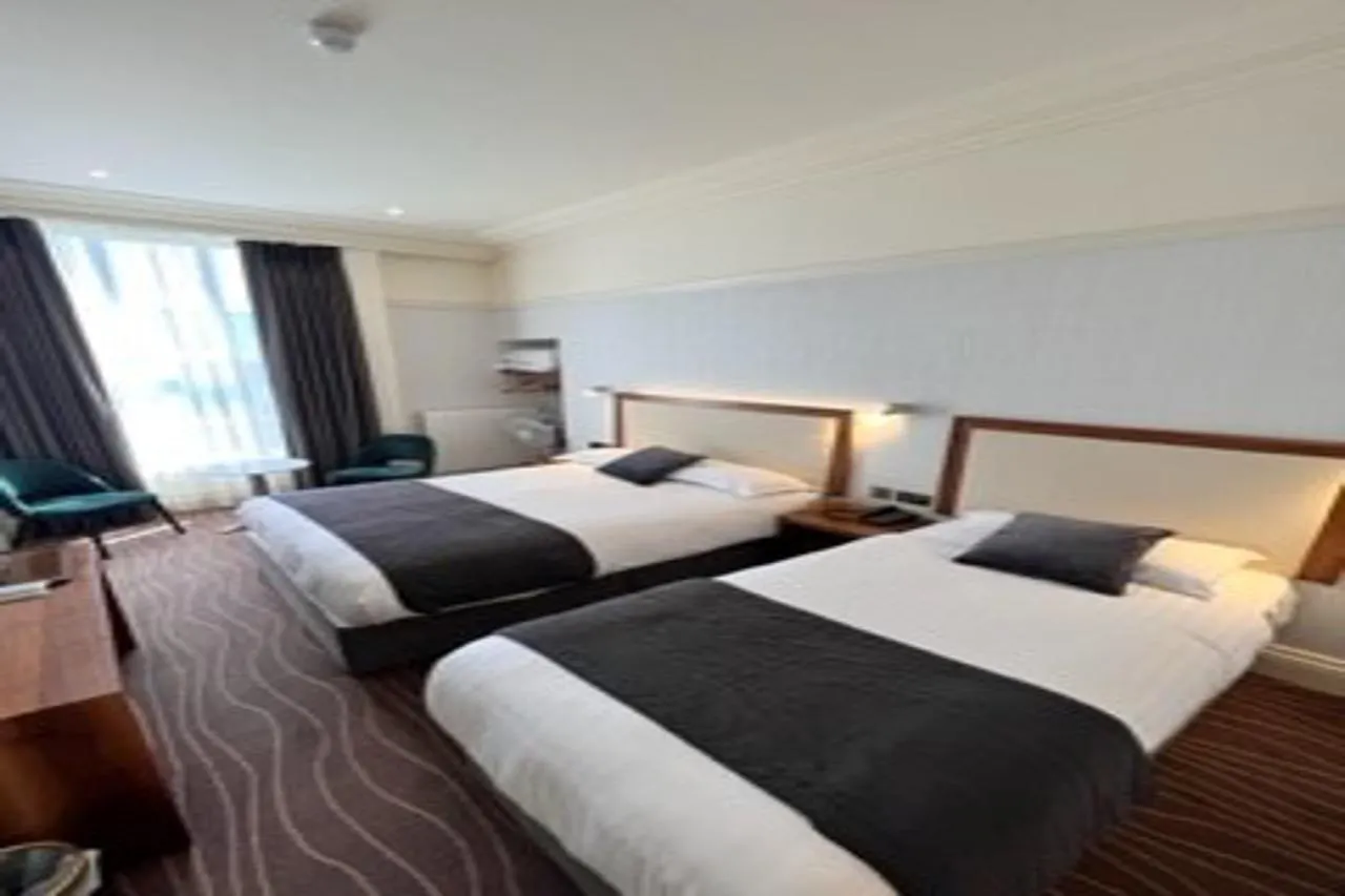 Albany House Otel Dublin 3*,