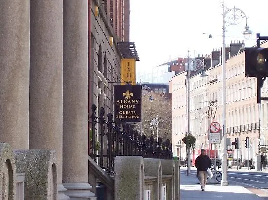 Albany House Otel Dublin 3*,